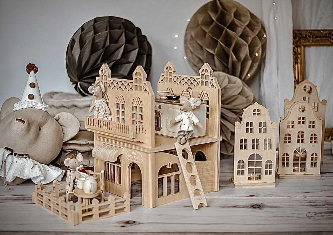 doll house | wooden doll house | maileg